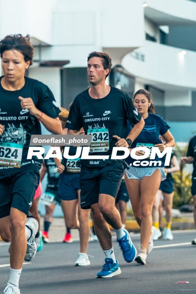 CircuitoCity5K-oneflashphoto-252.jpg
