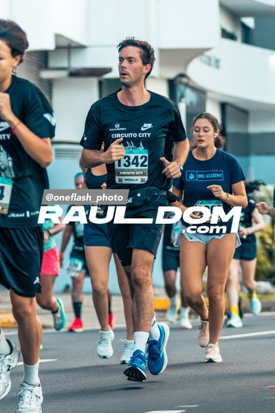 CircuitoCity5K-oneflashphoto-253.jpg