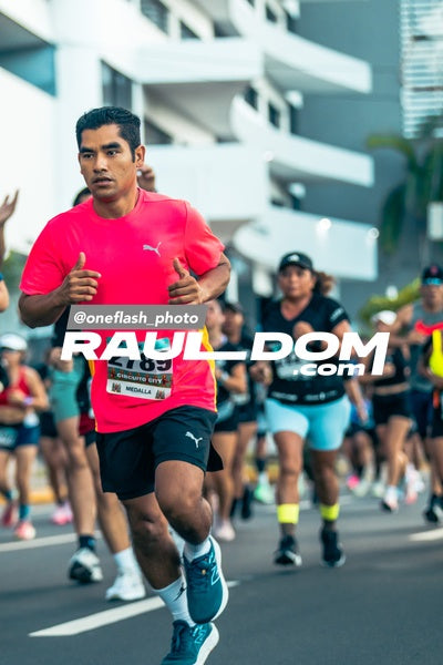 CircuitoCity5K-oneflashphoto-262.jpg