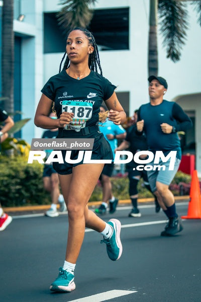 CircuitoCity5K-oneflashphoto-281.jpg