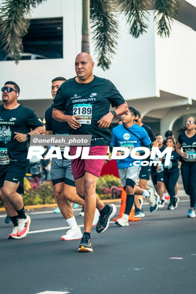 CircuitoCity5K-oneflashphoto-282.jpg