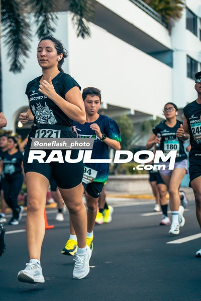 CircuitoCity5K-oneflashphoto-284.jpg