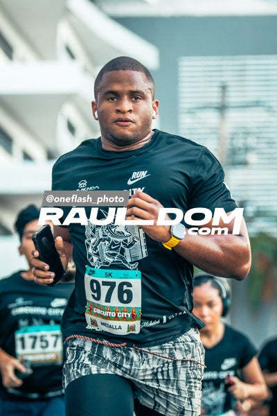 CircuitoCity5K-oneflashphoto-296.jpg