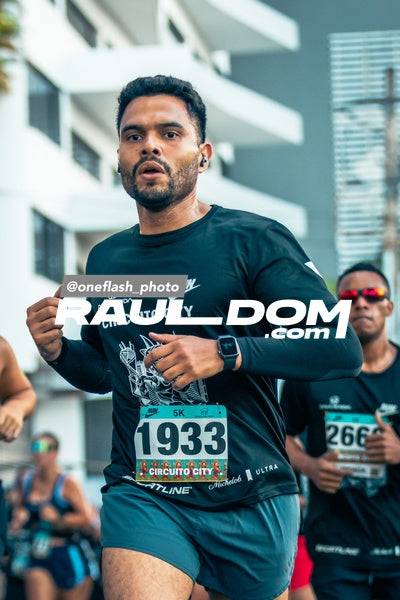 CircuitoCity5K-oneflashphoto-304.jpg