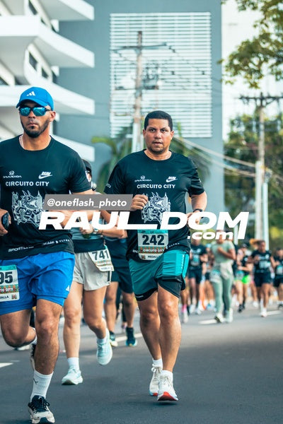 CircuitoCity5K-oneflashphoto-306.jpg