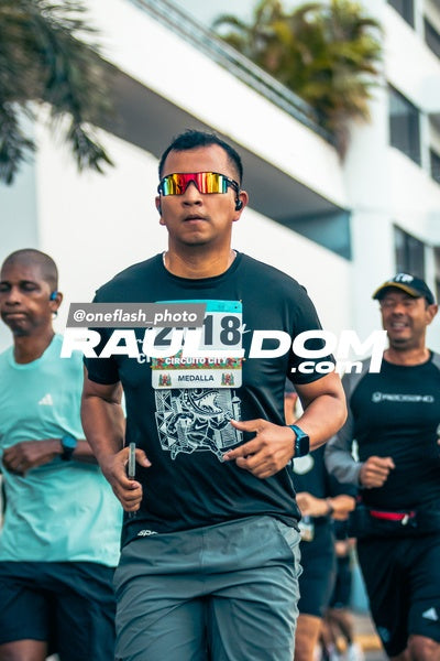 CircuitoCity5K-oneflashphoto-403.jpg