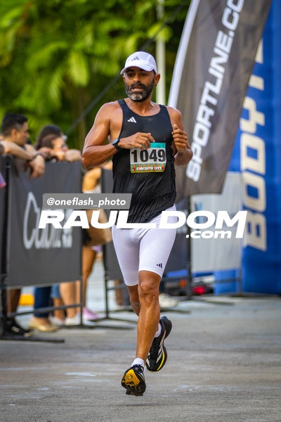 CircuitoCity5K-oneflashphoto-450.jpg