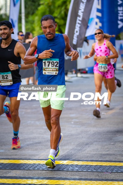 CircuitoCity5K-oneflashphoto-503.jpg