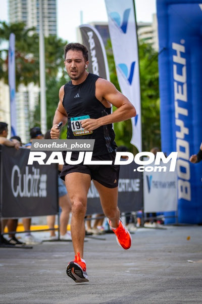 CircuitoCity5K-oneflashphoto-573.jpg