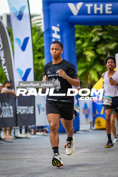 CircuitoCity5K-oneflashphoto-578.jpg