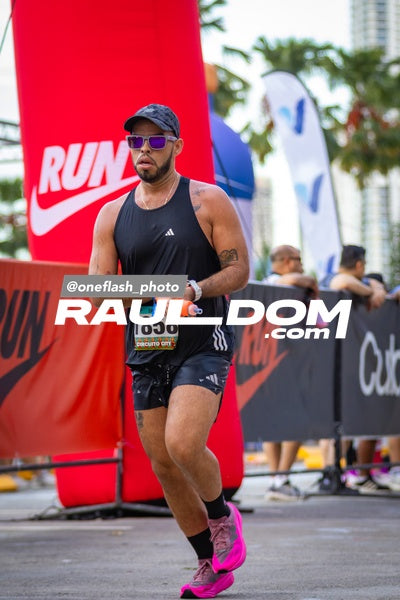 CircuitoCity5K-oneflashphoto-590.jpg