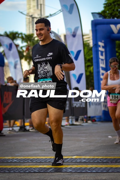CircuitoCity5K-oneflashphoto-634.jpg