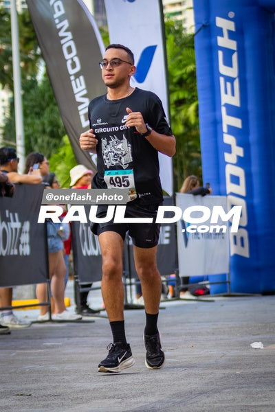 CircuitoCity5K-oneflashphoto-639.jpg