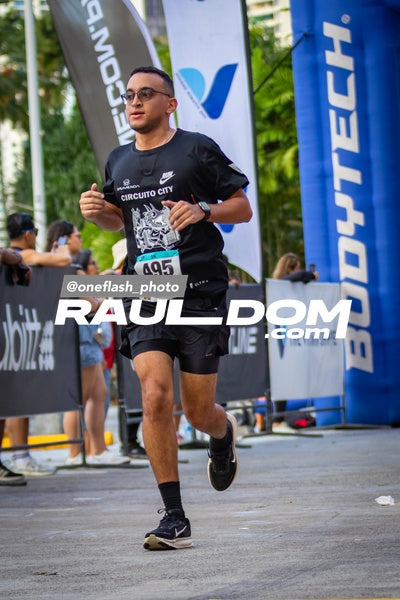 CircuitoCity5K-oneflashphoto-640.jpg
