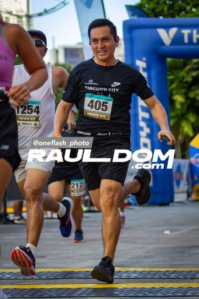 CircuitoCity5K-oneflashphoto-670.jpg