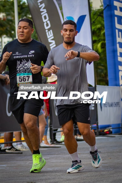 CircuitoCity5K-oneflashphoto-675.jpg