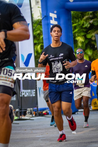 CircuitoCity5K-oneflashphoto-677.jpg