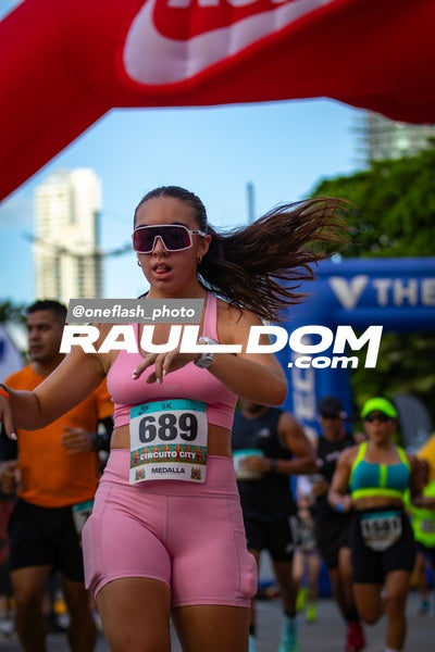 CircuitoCity5K-oneflashphoto-678.jpg