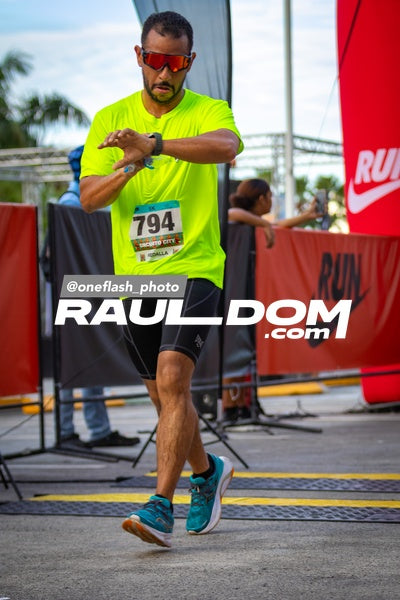 CircuitoCity5K-oneflashphoto-683.jpg