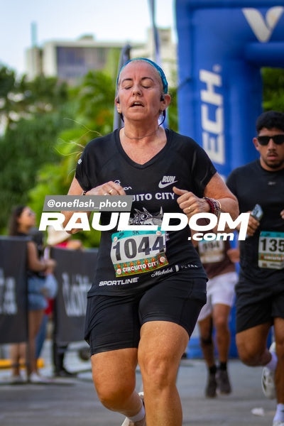 CircuitoCity5K-oneflashphoto-684.jpg