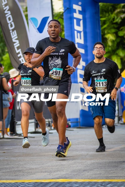 CircuitoCity5K-oneflashphoto-712.jpg