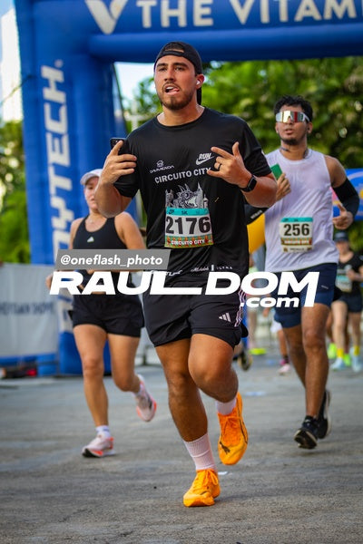 CircuitoCity5K-oneflashphoto-834.jpg