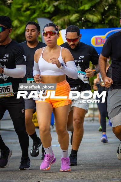 CircuitoCity5K-oneflashphoto-840.jpg