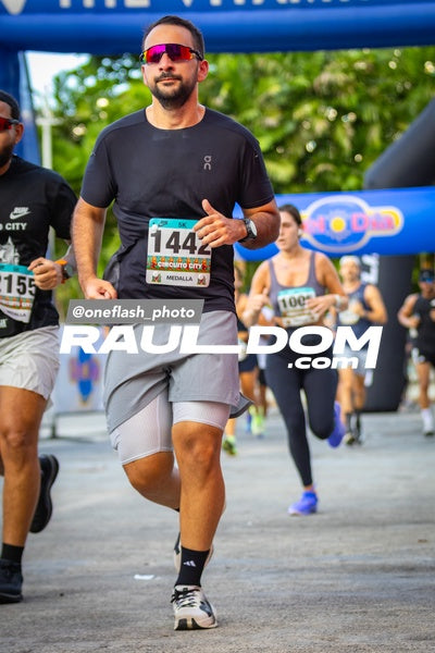 CircuitoCity5K-oneflashphoto-842.jpg
