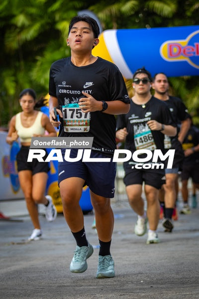 CircuitoCity5K-oneflashphoto-856.jpg