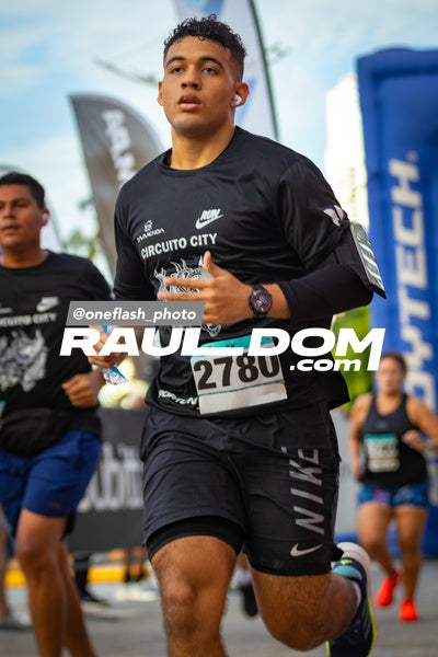 CircuitoCity5K-oneflashphoto-864.jpg