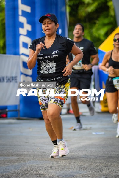 CircuitoCity5K-oneflashphoto-877.jpg
