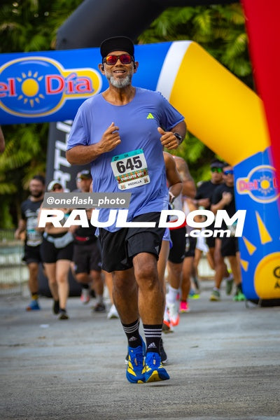 CircuitoCity5K-oneflashphoto-890.jpg