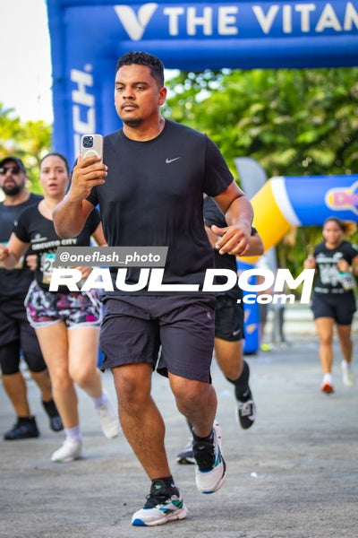 CircuitoCity5K-oneflashphoto-901.jpg