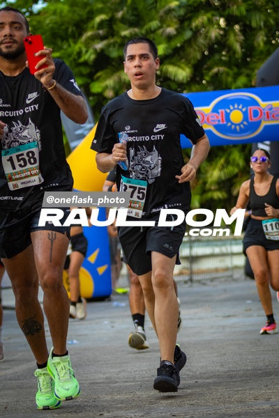 CircuitoCity5K-oneflashphoto-928.jpg