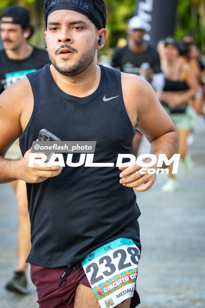CircuitoCity5K-oneflashphoto-950.jpg
