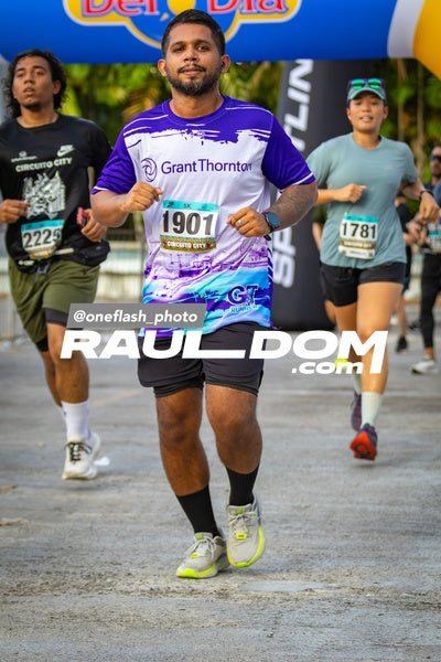 CircuitoCity5K-oneflashphoto-972.jpg