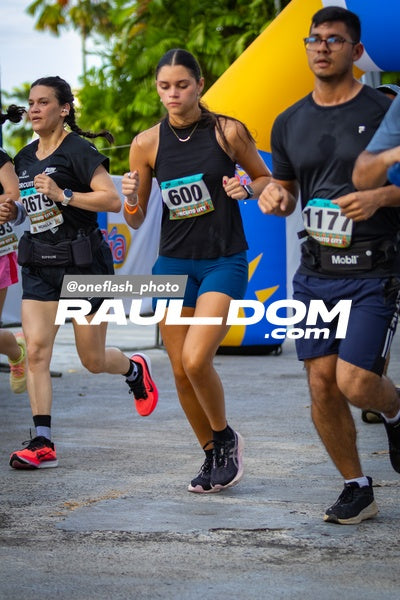 CircuitoCity5K-oneflashphoto-974.jpg