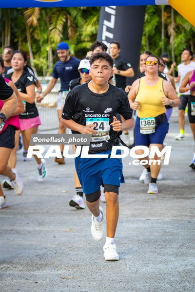 CircuitoCity5K-oneflashphoto-985.jpg