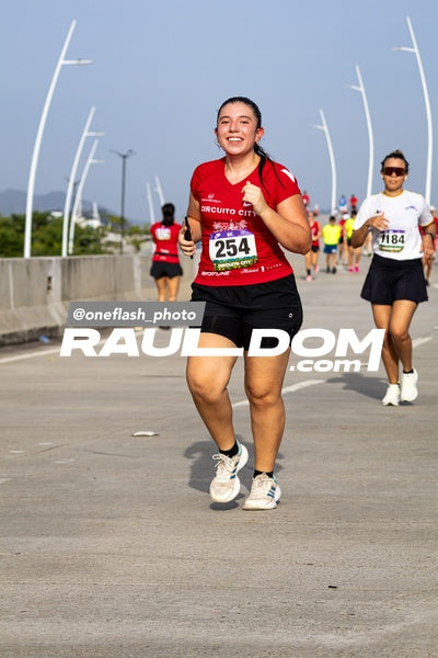 CircuitoCity8k-oneflashphoto-2608.jpg