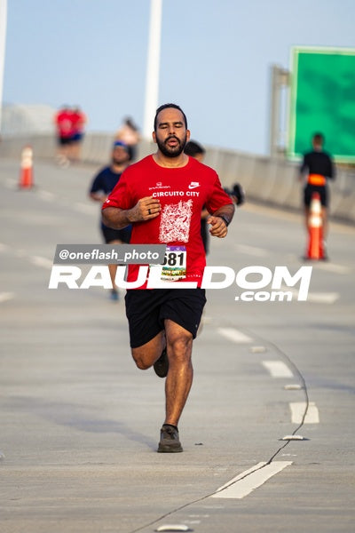CircuitoCity8k-oneflashphoto-360.jpg