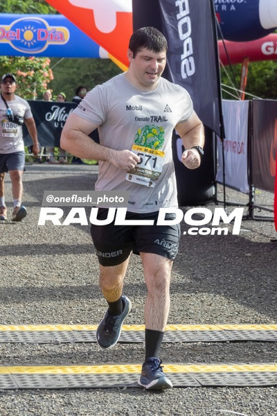 CircuitoTrail21k-oneflashphoto-830.jpg