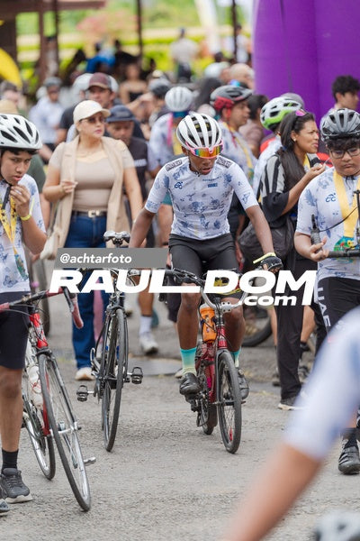CyclingChallengeBoquete-achtarfoto-108410.jpg