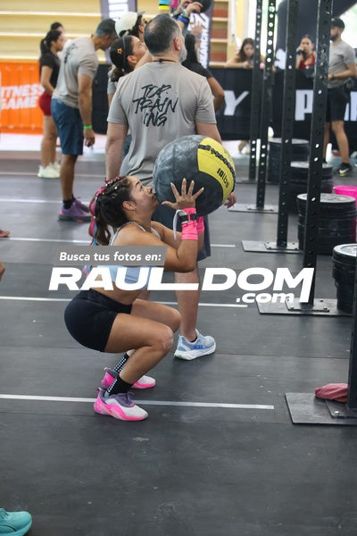 FitChicks-maxhsport-0511.jpg