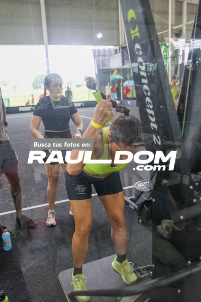 FitChicks-maxhsport-320.jpg