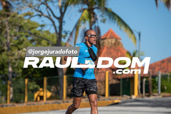 JuanHombronTrailRun-jorgejuradofoto-550.jpg