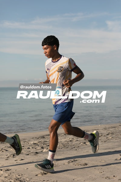 JuanHombronTrailRun-rauldom-4821.jpg