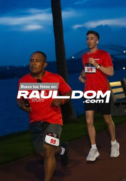 NightRun-elguillephoto-9215.jpg