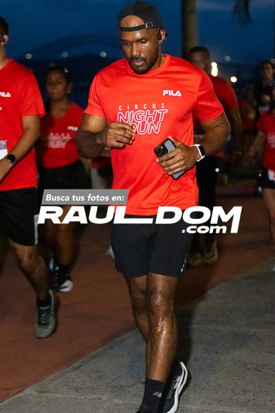 NightRun-elguillephoto-9254.jpg