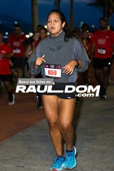 NightRun-elguillephoto-9256.jpg
