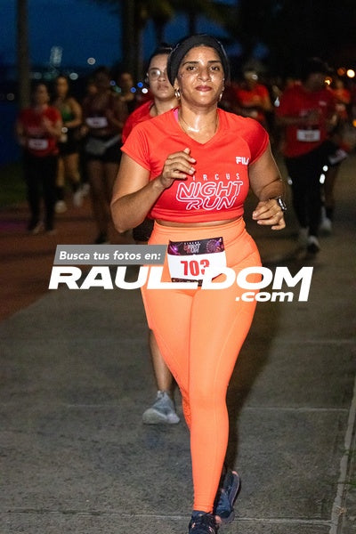 NightRun-elguillephoto-9259.jpg